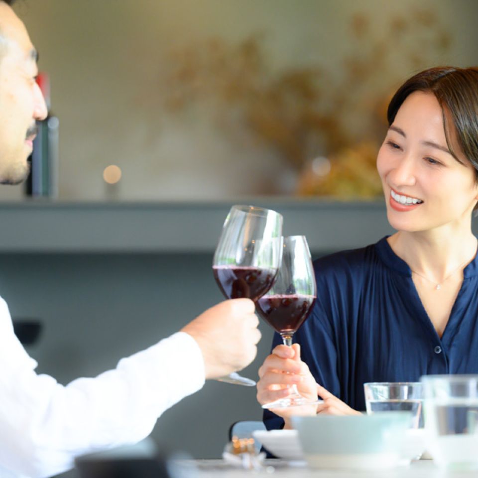 土日祝12:00~17:00昼飲み始めました!デートや記念日に是非ご利用ください!。札幌駅、すすきの駅近くで人気の個室完備のイタリアン。デート、記念日、女子会にお薦め♪ カジュアルな雰囲気だから、居酒屋的な使い方、昼飲みもOKです