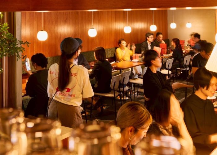 カジュアルな宴会にぴったり。すすきの駅徒歩2分のニューイタメシ酒場は、道産食材×窯焼きピザが評判。会社宴会・女子会・プライベート利用に最適。